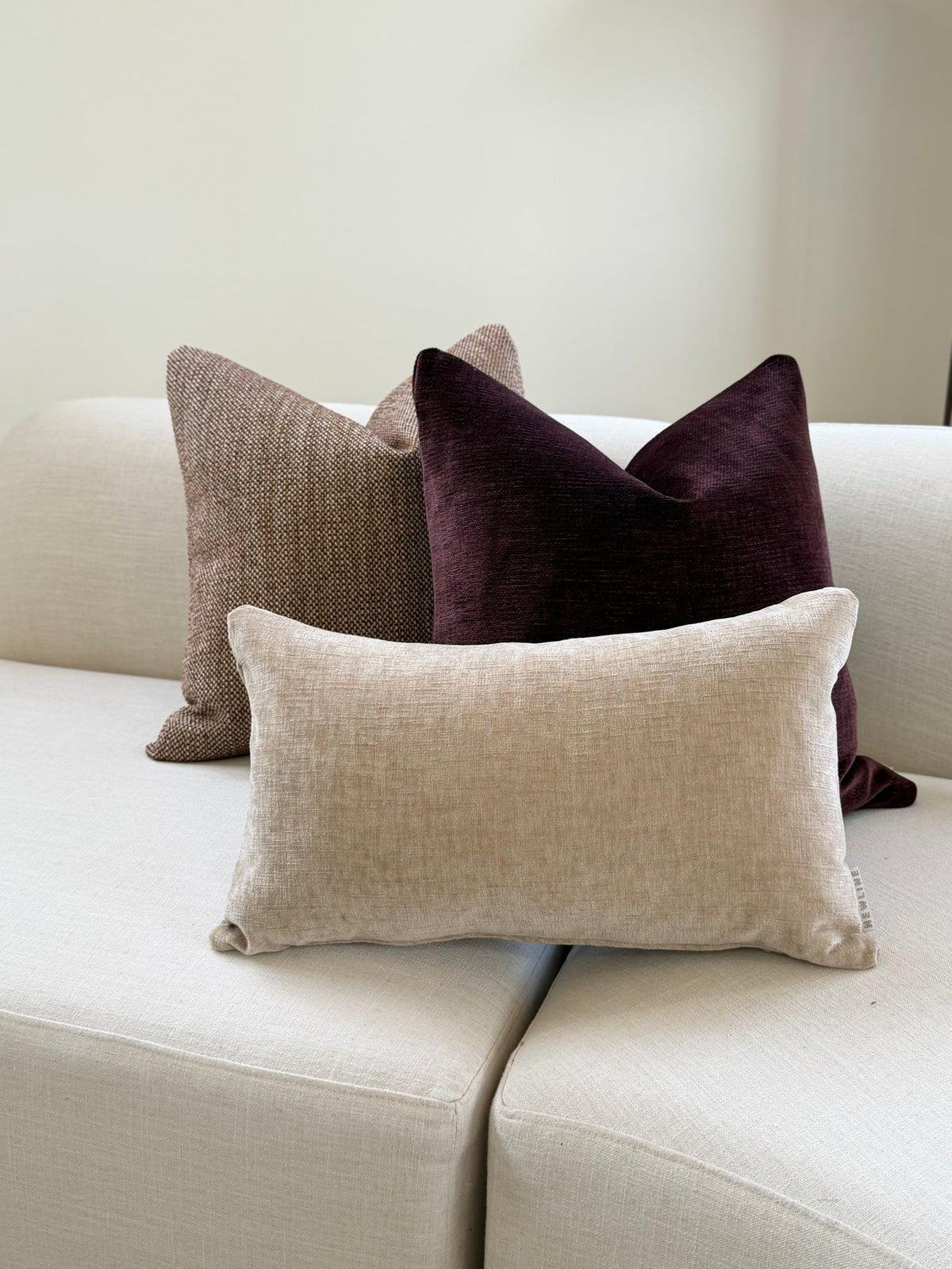 Mareeba Burgundy Tube